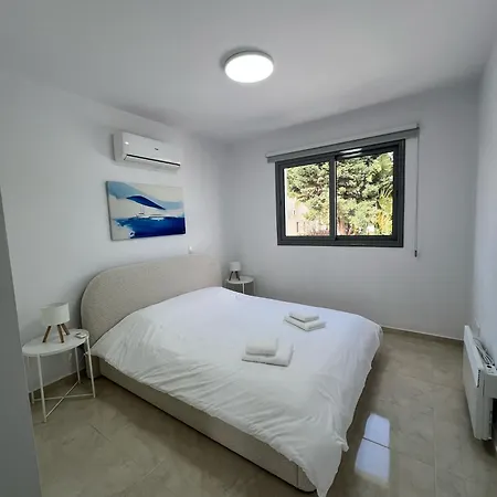 Cozy Breeze - Chic With Amazing Pool & Bbq *