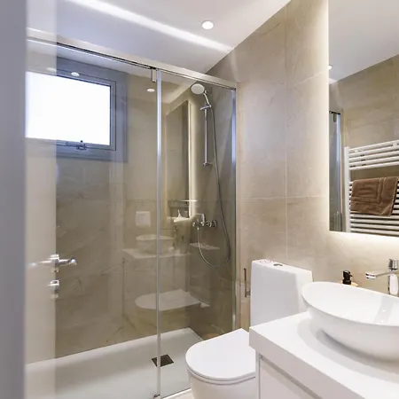 Villa Cozy Breeze - Chic With Amazing Pool & Bbq *
