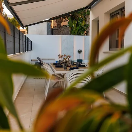 Cozy Breeze - Chic With Amazing Pool & Bbq